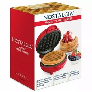Nostalgia MyMini waffle maker